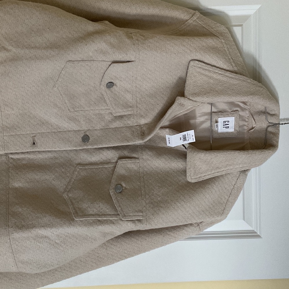 Women’s Gap Jacket